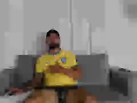 Snapshot of Handsomen69 chatting on 02/13/26, 02:51 Handsomen69 online show from 02/13/26, 02:51