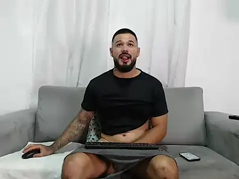 Snapshot of Handsomen69 chatting on 03/14/26, 02:17 Handsomen69 online show from 03/14/26, 02:17