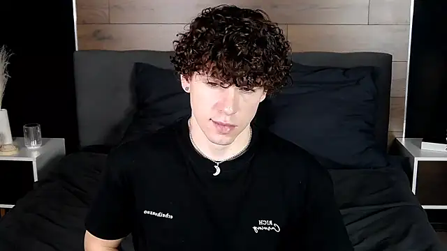 Snapshot of TylerGibson chatting on 02/06/26, 04:10 TylerGibson online show from 02/06/26, 04:10