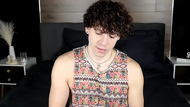 Snapshot of TylerGibson chatting on 02/09/26, 04:16 TylerGibson online show from 02/09/26, 04:16