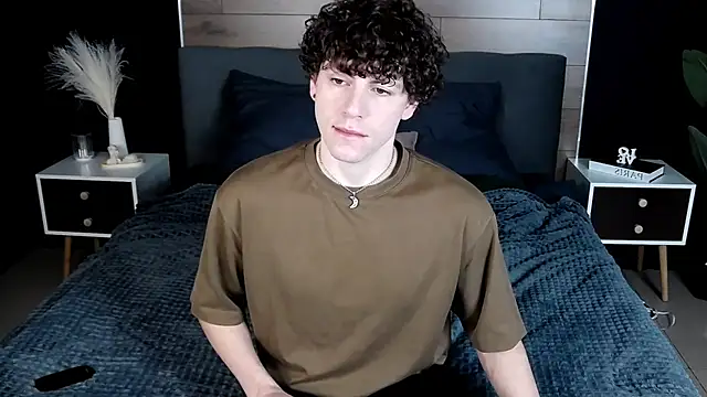 Snapshot of TylerGibson chatting on 02/21/26, 03:40 TylerGibson online show from 02/21/26, 03:40