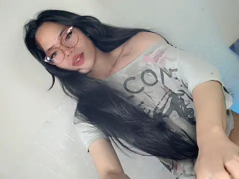 Urhotfucking veronica1 online show from 03/28/26, 11:43