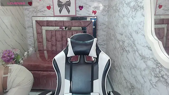 Melisa v online show from 04/17/26, 08:23