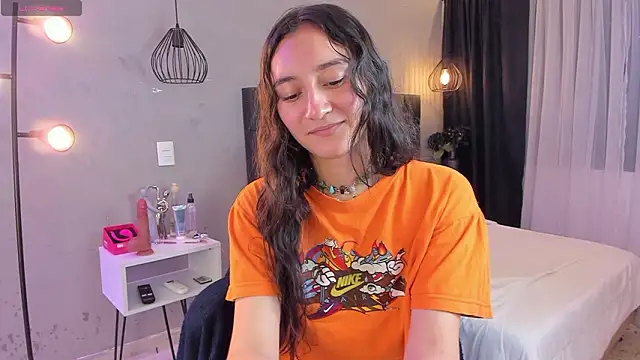 Snapshot of isabella_nowa chatting on 02/22/26, 12:04 isabella nowa online show from 02/22/26, 12:04