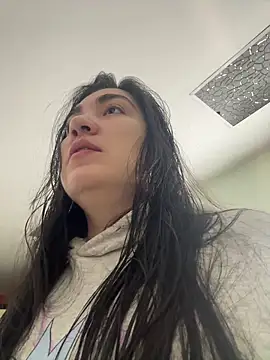 KathiaJenner online show from 03/08/26, 10:41