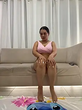 saray mendozaa online show from 05/18/26, 04:57