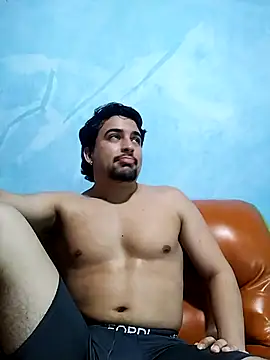 Snapshot of AxelWhitte chatting on 02/13/26, 06:48 AxelWhitte online show from 02/13/26, 06:48