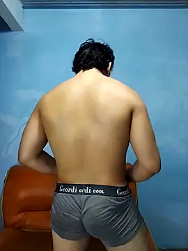 Snapshot of AxelWhitte chatting on 02/14/26, 07:10 AxelWhitte online show from 02/14/26, 07:10