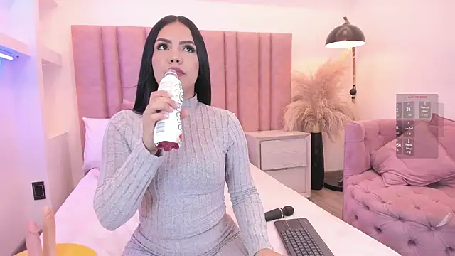 Im LunaLuxe online show from 04/08/26, 09:04