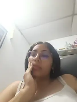 Snapshot of cristal_adams11 chatting on 07/06/26, 05:04 cristal adams11 online show from 07/06/26, 05:04