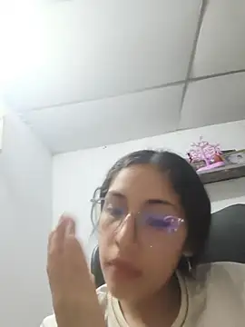 Snapshot of cristal_adams11 chatting on 07/08/26, 03:55 cristal adams11 online show from 07/08/26, 03:55