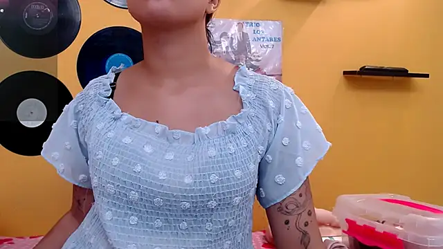 juliette18rose online show from 06/11/26, 07:45