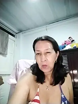 Snapshot of RosseLaure chatting on 06/30/26, 03:18 RosseLaure online show from 06/30/26, 03:18