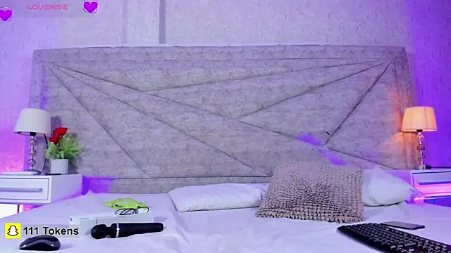 Snapshot of RousSweet- chatting on 02/23/26, 09:12 RousSweet- online show from 02/23/26, 09:12