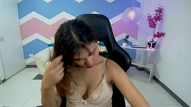 mayli marie online show from 03/24/26, 08:47