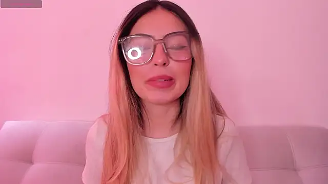 Fernanda aaaa online show from 03/19/26, 04:00