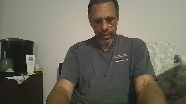 swimmer2496 online show from 03/08/26, 07:12