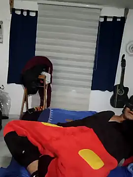 Snapshot of moreno22xx chatting on 02/03/26, 11:43 moreno22xx online show from 02/03/26, 11:43