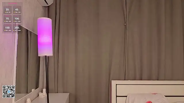 Snapshot of ShaeHeeter chatting on 02/01/26, 04:11 ShaeHeeter online show from 02/01/26, 04:11