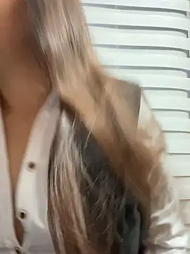 A-uroora online show from 02/22/26, 10:58