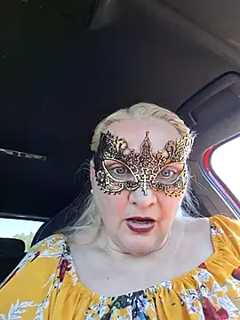 MaskedQueen77 online show from 05/25/26, 11:16