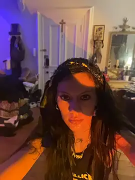 luxxlola online show from 07/05/26, 04:19