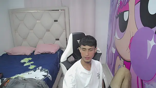 Akyra latinn online show from 01/19/26, 03:05