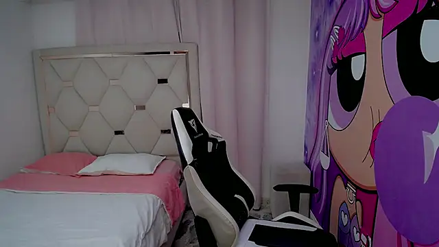 Akyra latinn online show from 02/04/26, 01:28