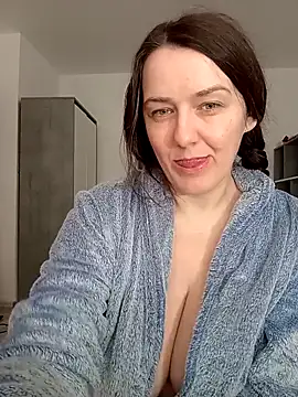 Angela swet online show from 03/28/26, 12:16