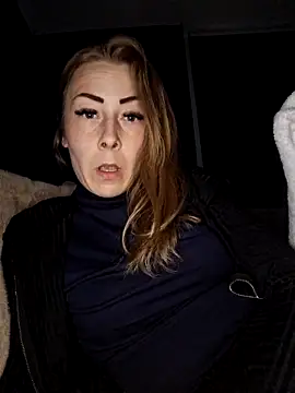 dewimp1 online show from 04/18/26, 07:51