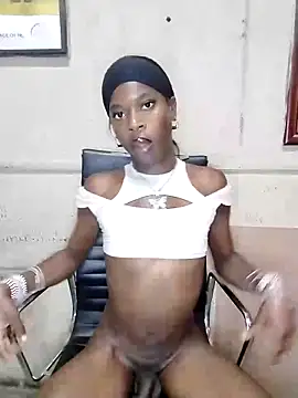 Chocolate Queenxx03 online show from 02/05/26, 10:58