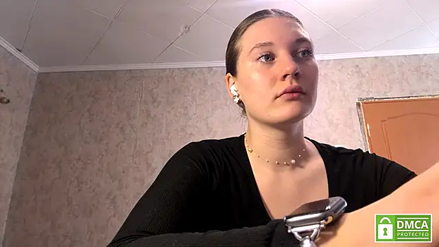 Jolievic online show from 03/25/26, 11:38