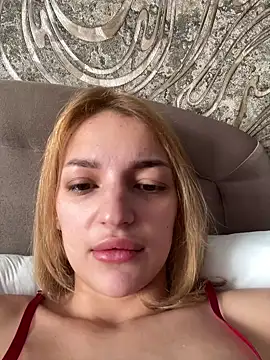 Snapshot of SashaPri chatting on 02/20/26, 01:22 SashaPri online show from 02/20/26, 01:22