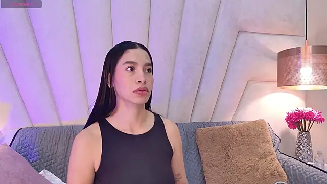 JuliaaVega online show from 02/05/26, 11:59