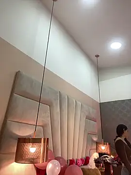 JuliaaVega online show from 02/14/26, 12:02