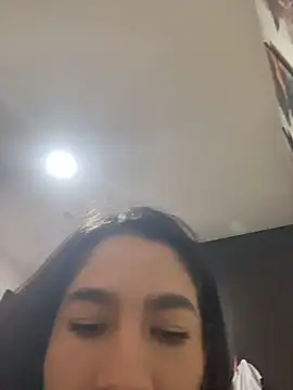 JuliaaVega online show from 04/27/26, 12:36