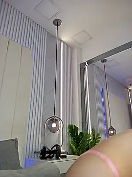 JuliaColemann online show from 04/09/26, 11:59