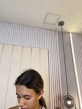 JuliaColemann online show from 05/24/26, 11:59