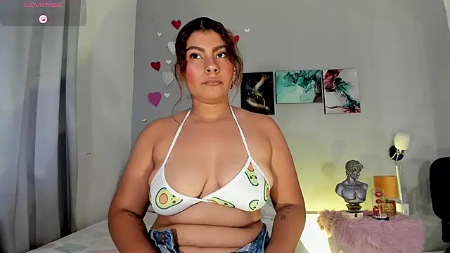 Snapshot of ConnyLoret chatting on 02/21/26, 03:13 ConnyLoret online show from 02/21/26, 03:13