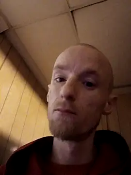 Snapshot of Zippy247 chatting on 02/04/26, 11:31 Zippy247 online show from 02/04/26, 11:31