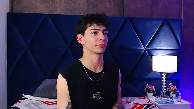 Logan Woods online show from 02/22/26, 08:24