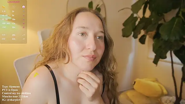 Scarlett NoirMuse online show from 05/18/26, 08:58