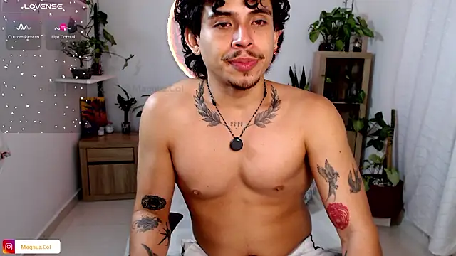 Snapshot of Magnuz_Col chatting on 02/21/26, 05:52 Magnuz Col online show from 02/21/26, 05:52