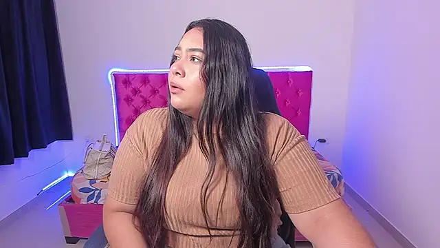 Emma cloup online show from 01/18/26, 01:04