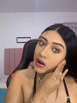 Snapshot of GabrielaZuluaga chatting on 02/07/26, 05:11 GabrielaZuluaga online show from 02/07/26, 05:11