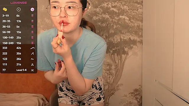 Hiaru Cutie online show from 11/27/25, 05:42