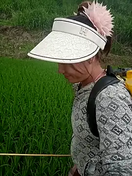 cutebobi online show from 04/21/26, 01:42