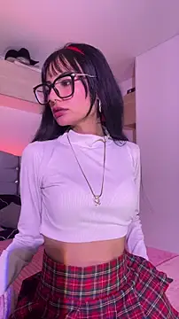 Snapshot of _Lucycherry chatting on 02/14/26, 05:04 Lucycherry online show from 02/14/26, 05:04