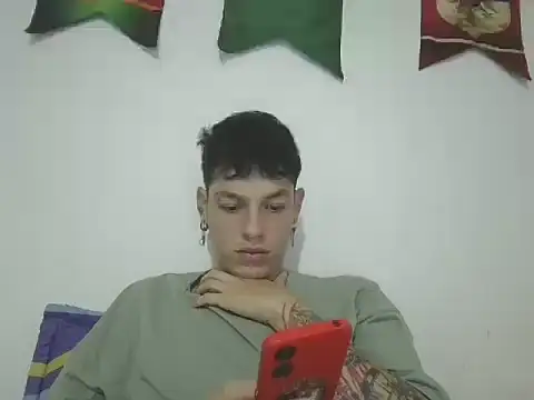 Snapshot of blackninja66 chatting on 02/18/26, 12:01 blackninja66 online show from 02/18/26, 12:01