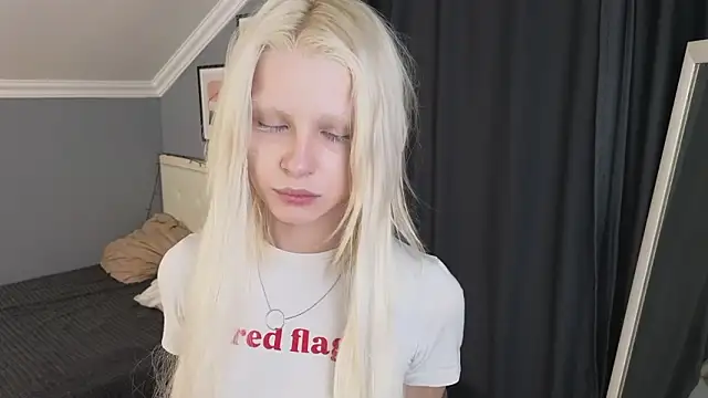 Naomi Demio online show from 03/12/26, 12:11